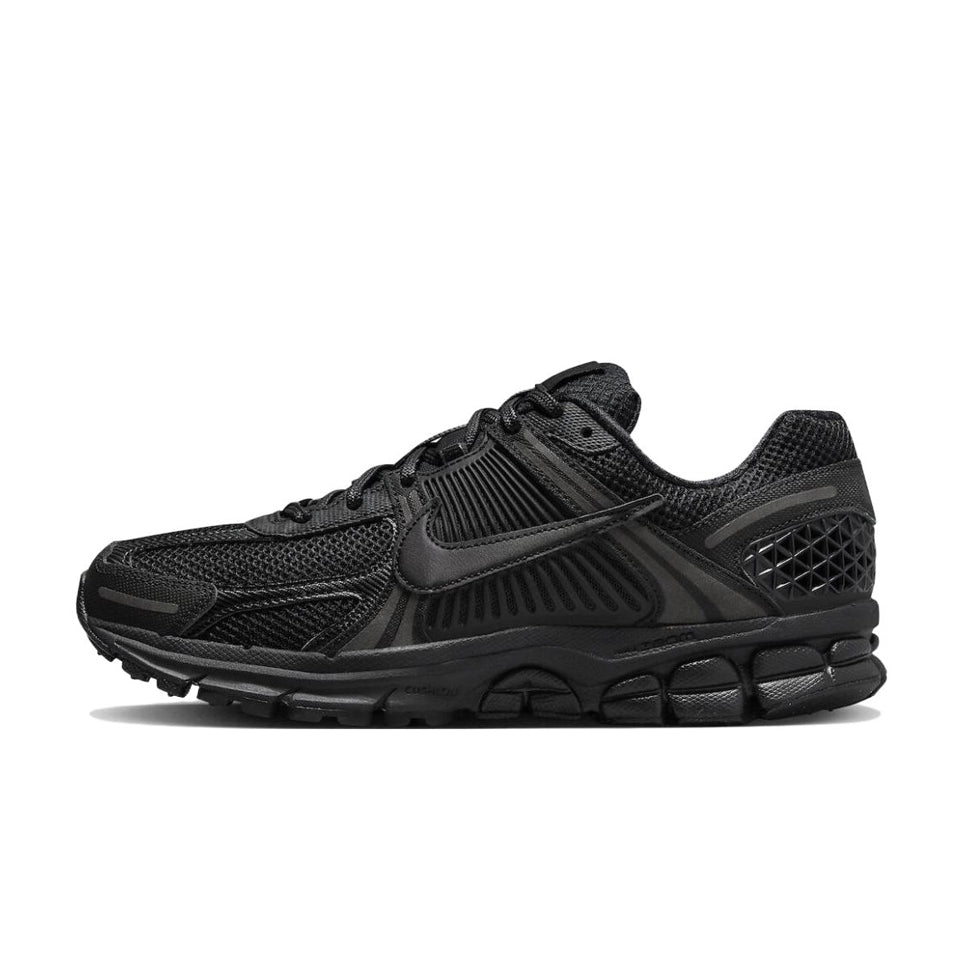Nike Zoom Vomero 5 'Triple Black'